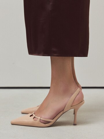 Next - Zapatos destalonado en beige