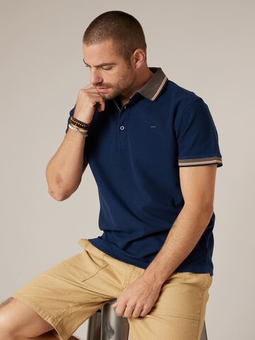 T-Shirt 'Kaelen' Deeluxe en bleu