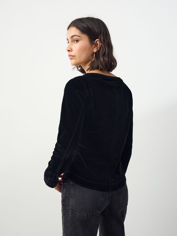 Next Póló - fekete