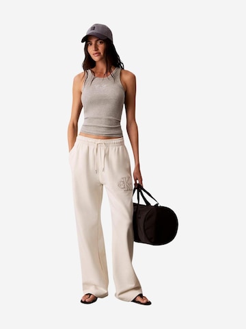 Wide leg Pantaloni sportivi 'LV047G822G' di Calvin Klein Jeans in beige