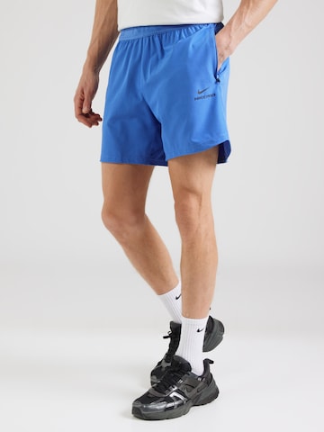NIKE regular Sportsbukser i brun: forside