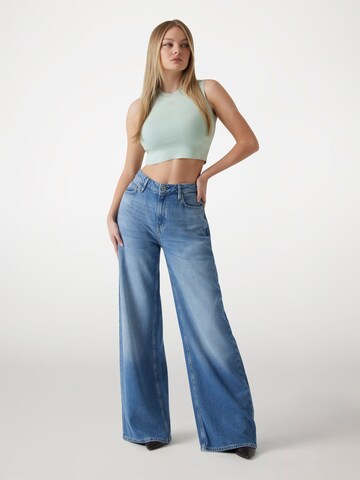 GUESS Knitted Top 'Alexia' in Green