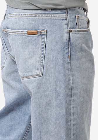 Carhartt WIP Loosefit Jeans 'Vicious' in Blau