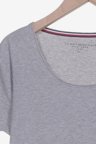 TOMMY HILFIGER T-Shirt XL in Grau