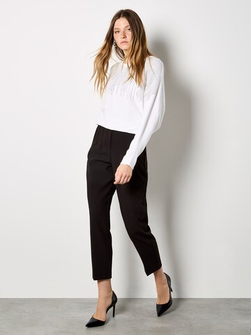 Pull-over Apricot en blanc