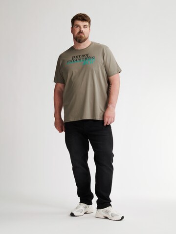 Petrol Industries T-shirt i grön