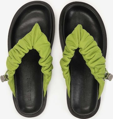 Kazar Studio Teenslipper in Groen