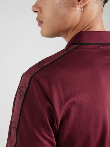 GUESS - Camiseta 'QUATTRO' en rojo