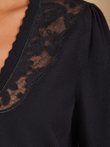 love & roses Trui in Zwart