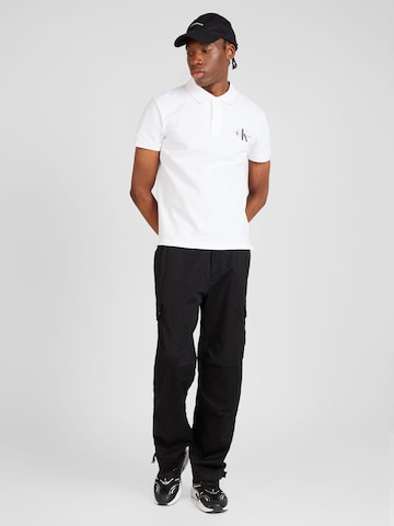 T-Shirt Calvin Klein Jeans en blanc