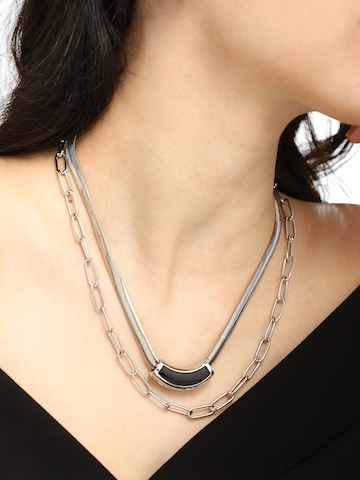 SOHI - Cadena 'Krithika' en plata