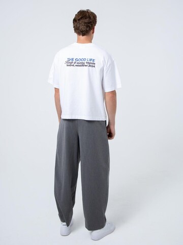 BAYSIDE BOUND Oversized shirt 'THE CORE UNISEX BOXY TEE' in White