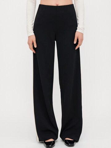 Vero Moda Tall - Pierna ancha Pantalón 'VMBERLIN' en negro: frente