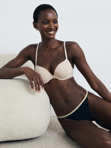 BOSS Push-up Melltartó 'B.PURE' - bézs