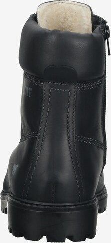 Boots stringati di MUSTANG in nero