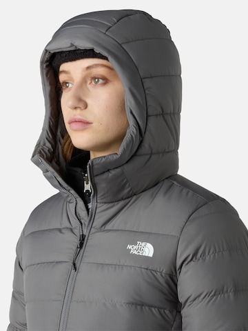 Palton de iarnă 'Aconcagua' de la THE NORTH FACE pe negru