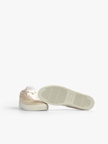 Scalpers Sneakers hoog in Beige