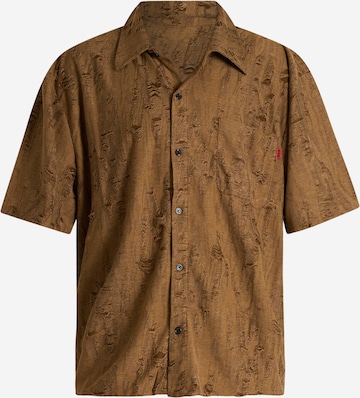 Coupe regular Chemise ACUPUNCTURE en marron : devant