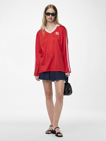 T-shirt 'PCGrace' PIECES en rouge