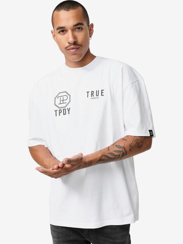 trueprodigy Shirt 'Eren' in Wit: voorkant