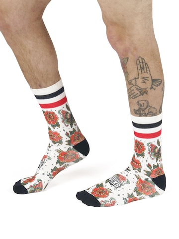 American Socks - Calcetines 'Moth - Mid High' en blanco