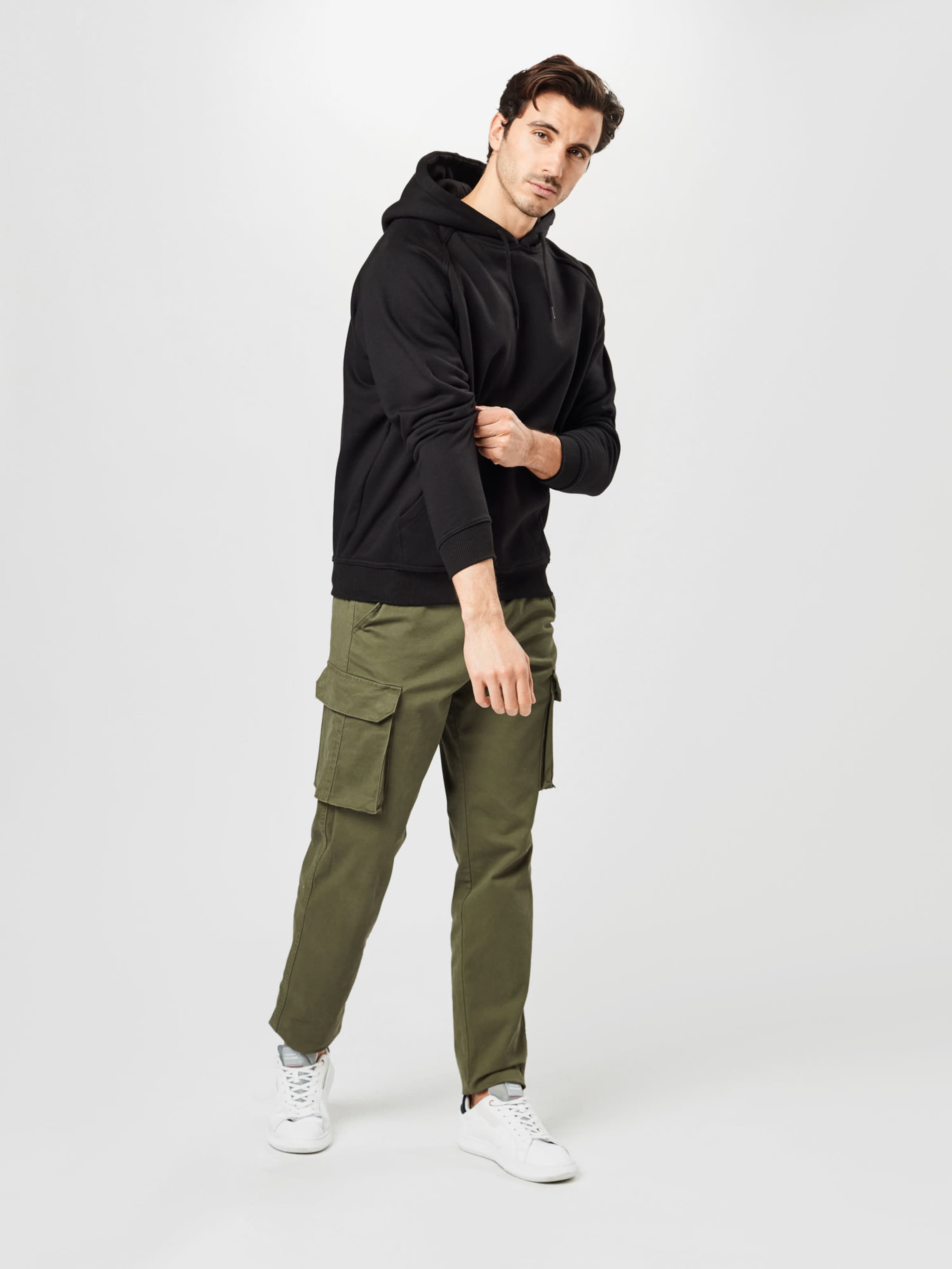 Männer Große Größen Urban Classics Sweatshirt in Schwarz - VE45664 Männer Große Größen Urban Classics Sweatshirt in Schwarz - VE45664