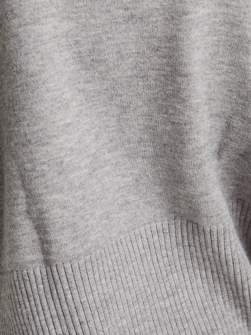 Pull-over Bershka en gris