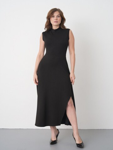 Robe WOMAN VISION en noir