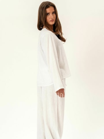 It's May - Top ' Bow ' en blanco