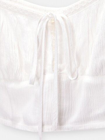 Pull&Bear Bluza | bela barva