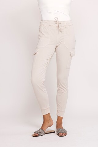 Zhrill Cargo Pants in Beige: front