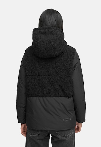 Veste d’hiver 'Sheeta 16' MARIKOO en noir