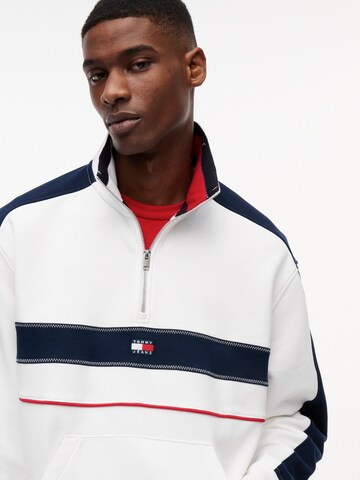 Tommy Jeans Mikina - Biela