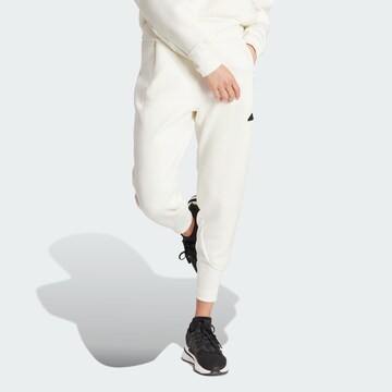 Effilé Pantalon de sport 'Z.N.E.' ADIDAS SPORTSWEAR en blanc