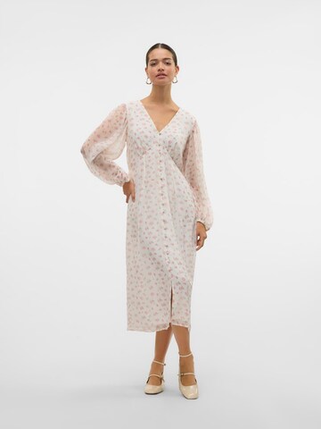 VERO MODA Платье-рубашка 'VMSMILLA' в Белый