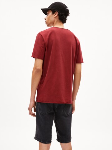 T-Shirt ' JAAMES BRUSHED ' ARMEDANGELS en rouge