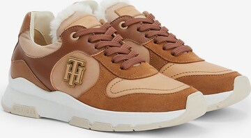 TOMMY HILFIGER Sneakers laag in Beige