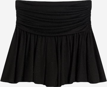 Fustă de la Bershka pe negru: față