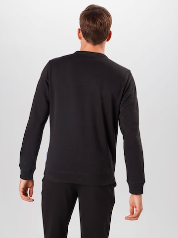 NAPAPIJRI Regular Fit Sweatshirt 'B-Ice' in Schwarz