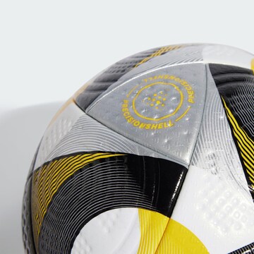 ADIDAS PERFORMANCE Ball 'Kings League La Caprichosa Pro' in Weiß