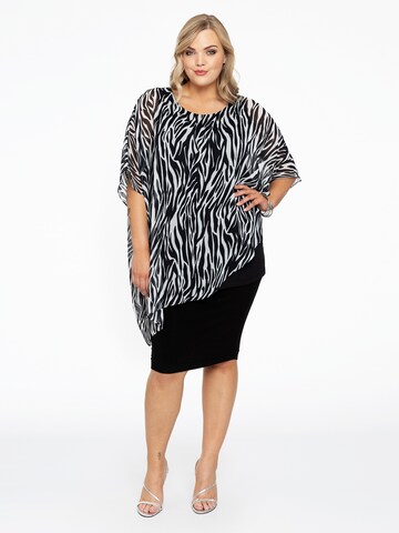 Yoek Tunic in Black