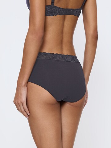 TRIUMPH Midislip 'Red Label Feel of Modal' in Grau