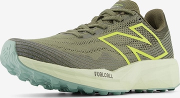 Chaussure de sport 'FuelCell Venym' new balance en vert : devant