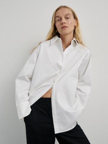 ABOUT YOU x Marie von Behrens Блуза 'Gemma' в бяло: отпред