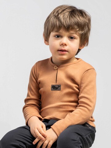 Bamar Nicol Shirt in Brown: front