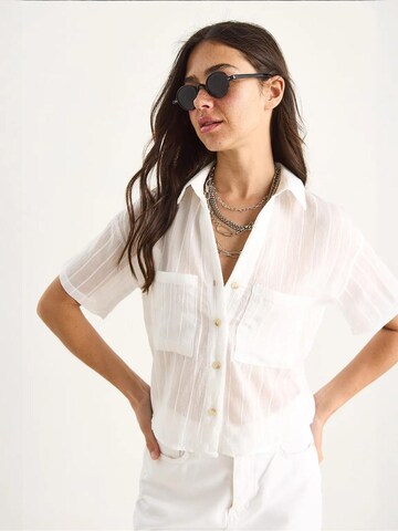 Bianco Lucci - Blusa em branco