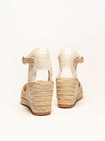 Sandalo con cinturino 'Alpargata Cuña 7 cm' di Alhamas in beige