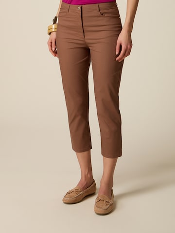 oltre Tapered Trousers in Beige