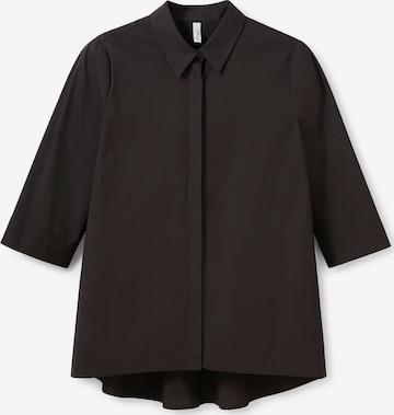 SHEEGO Blouse in Black: front