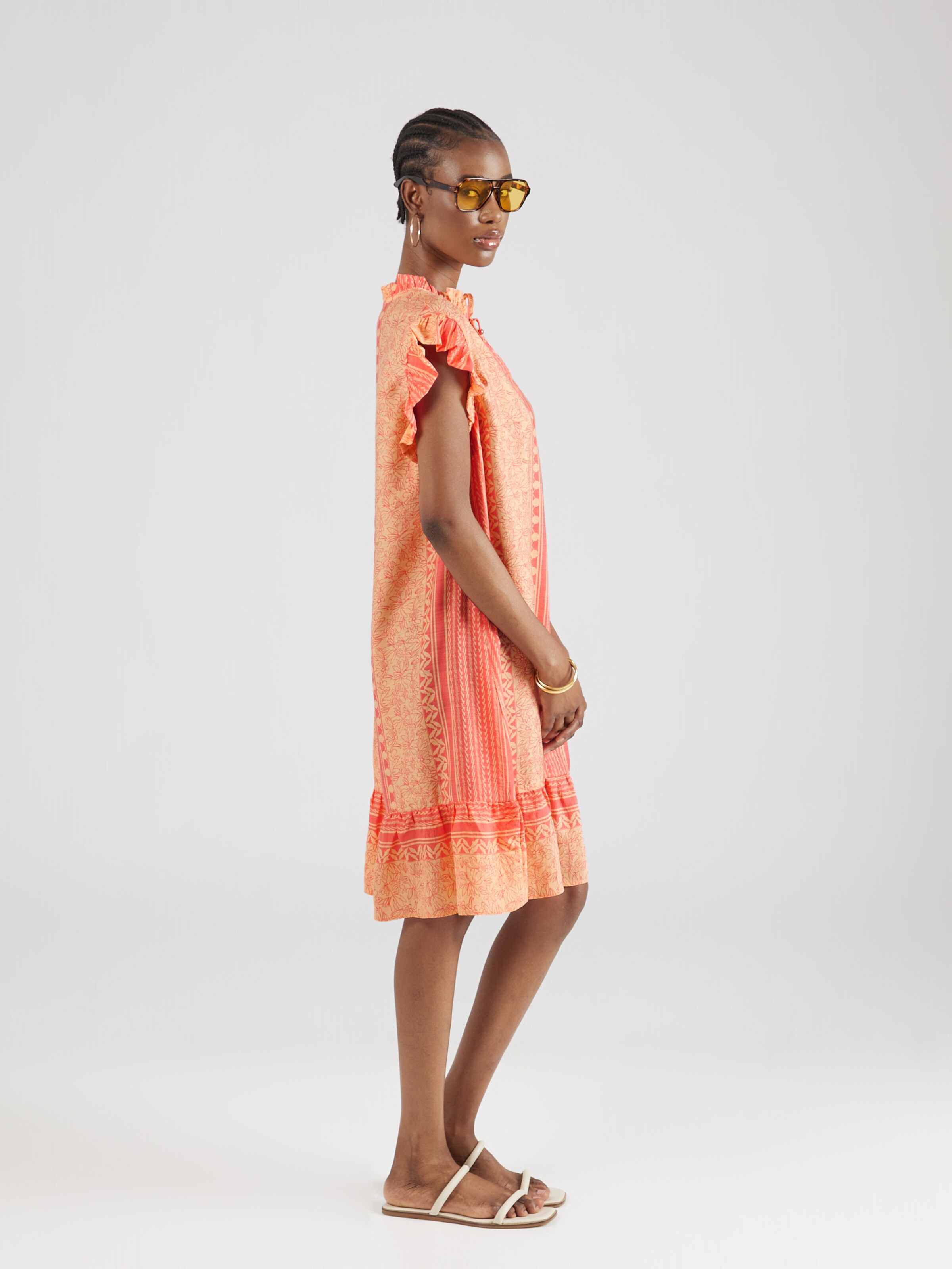 Robe BLASE Freequent en Saumon Orange Clair ABOUT YOU